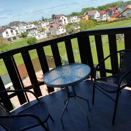 Adler Проживание в семье Владыславово