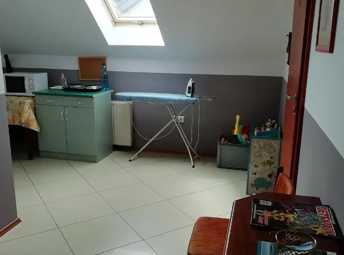 Adler 홈스테이 *